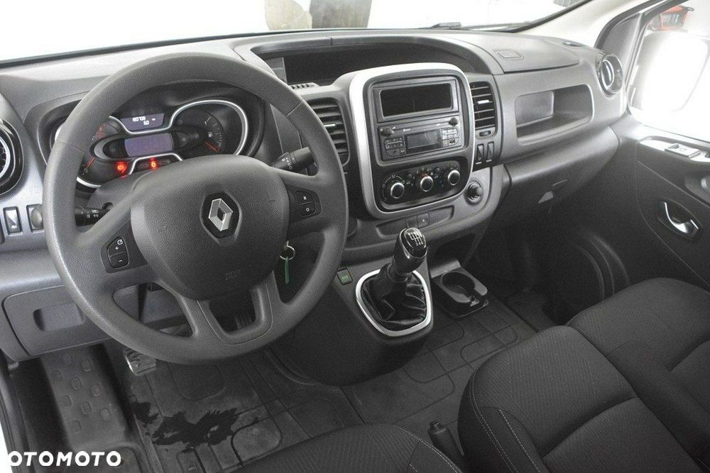 Renault Trafic - 17
