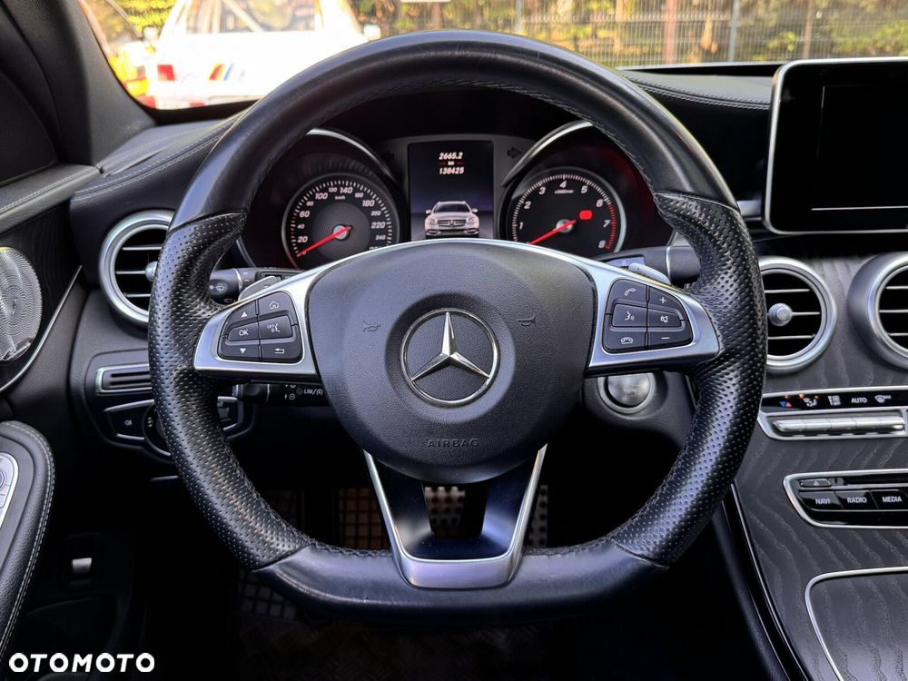 Mercedes-Benz Klasa C 200 4-Matic 9G-TRONIC - 22