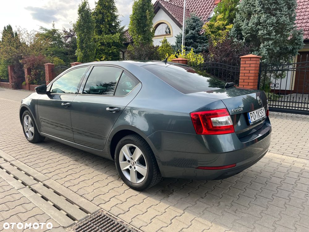 Skoda Octavia 2.0 TDI SCR Ambition DSG - 3