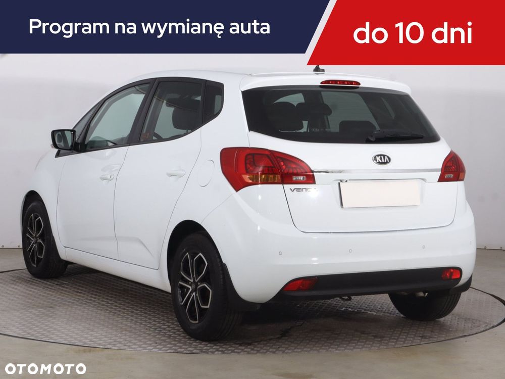 Kia Venga - 6