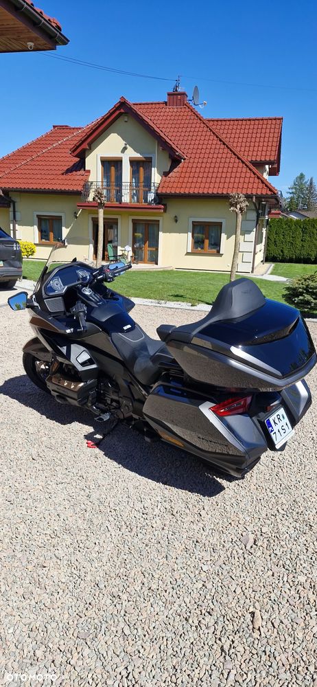 Honda GL - 6