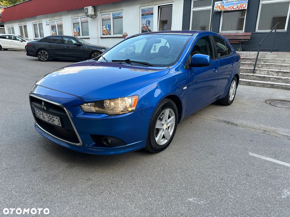 Mitsubishi Lancer 1.8 Invite CVT - 2