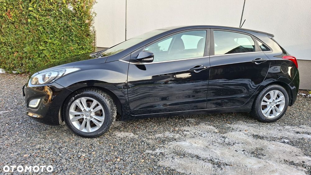 Hyundai i30 i30cw 1.4 Fifa World Cup Edition - 26