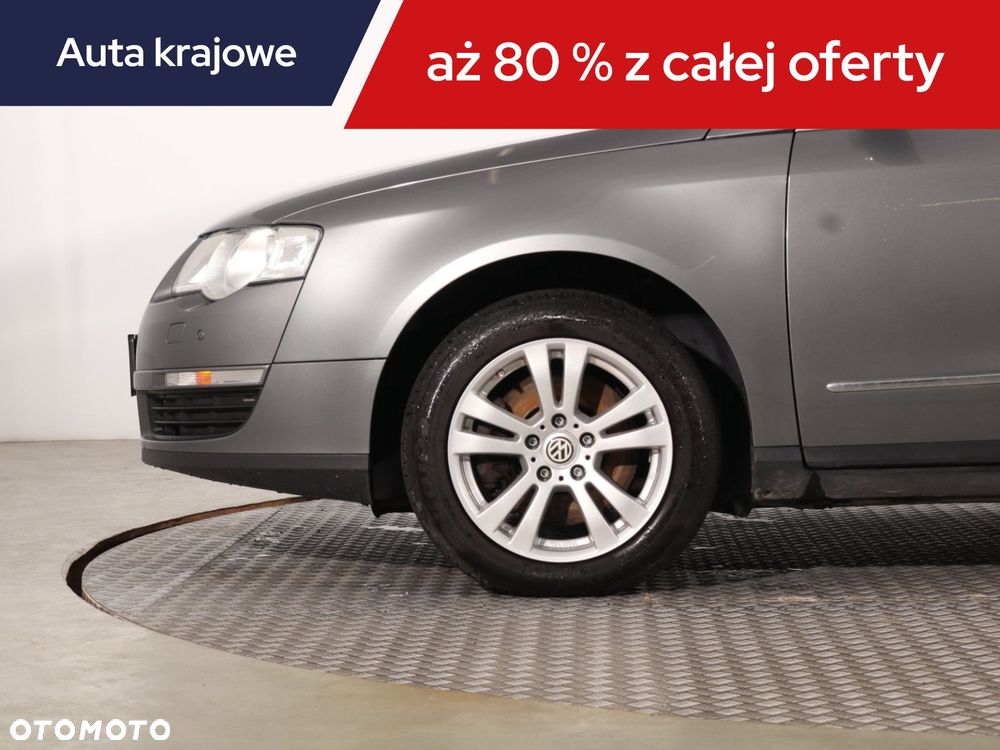 Volkswagen Passat - 14