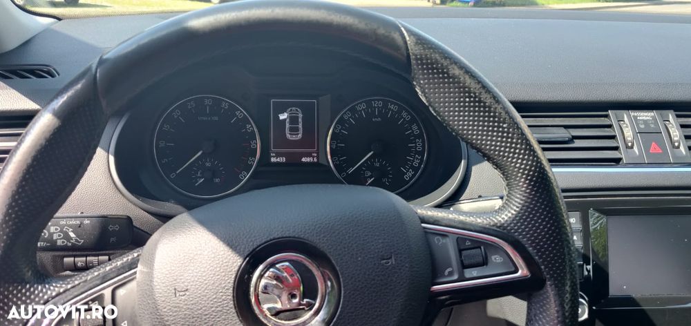 Skoda Octavia 1.6 TDI ELEGANCE - 13