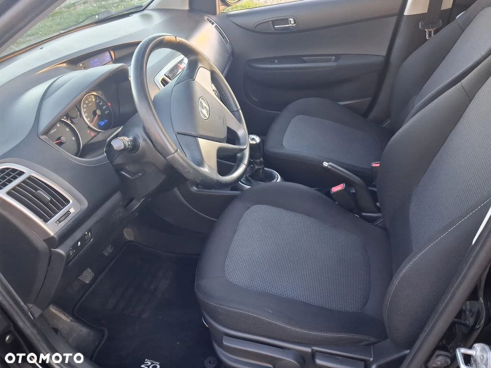 Hyundai i20 1.1 CRDi Star Edition - 9