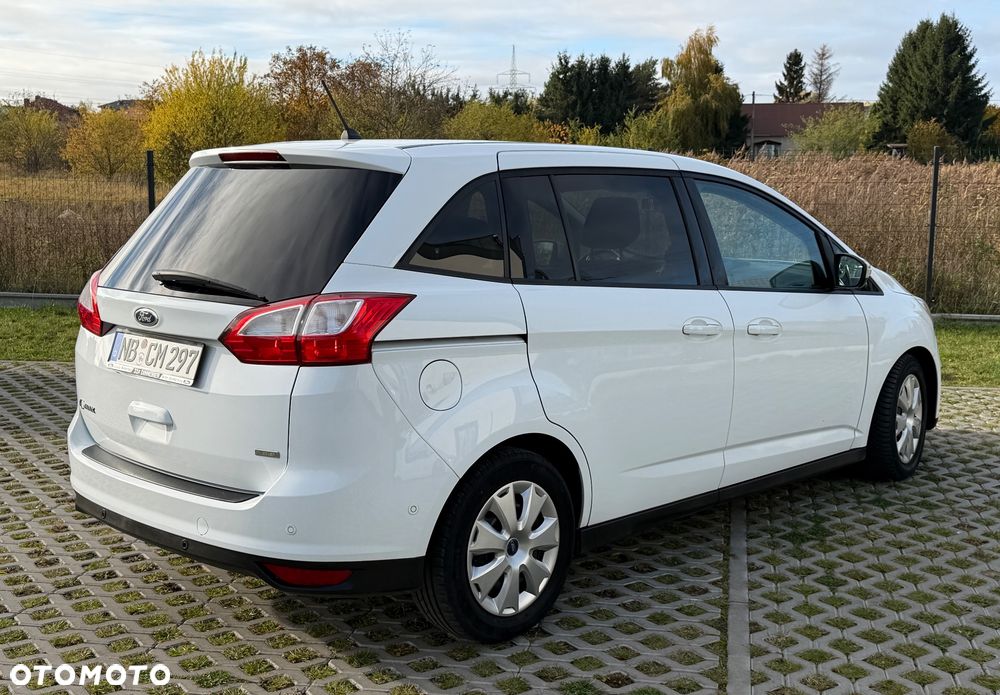 Ford Grand C-MAX - 13