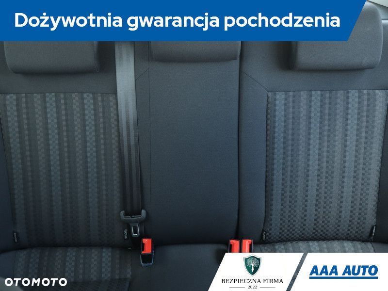 Volkswagen Polo - 12