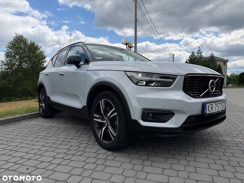 Volvo XC 40 T4 AWD R-Design - 3