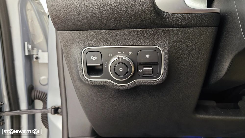 Mercedes-Benz GLB 180 d AMG Line - 22