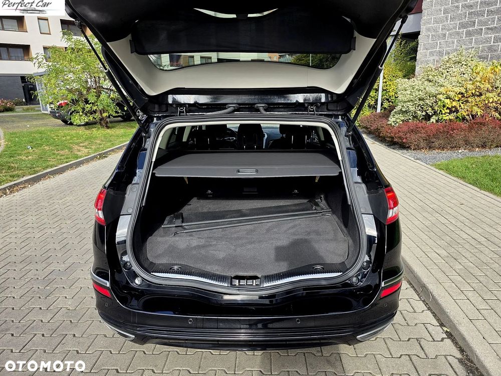 Ford Mondeo Turnier 2.0 Hybrid CVT VIGNALE - 33