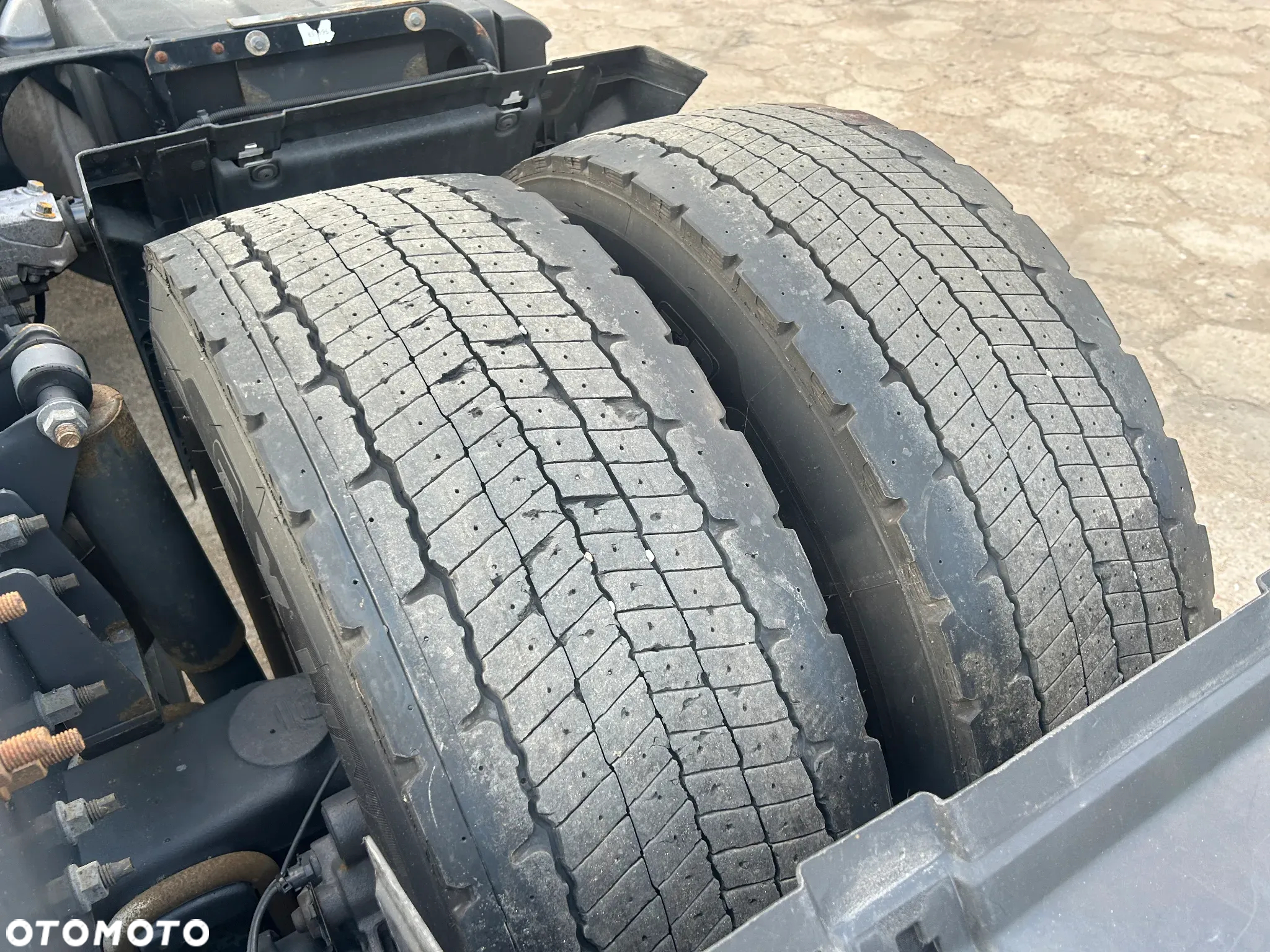 Volvo FH 460 GAZ LNG + DIESEL / PRZEBIEG TYLKO 557 767 KM / 2019 ROK !! - 11
