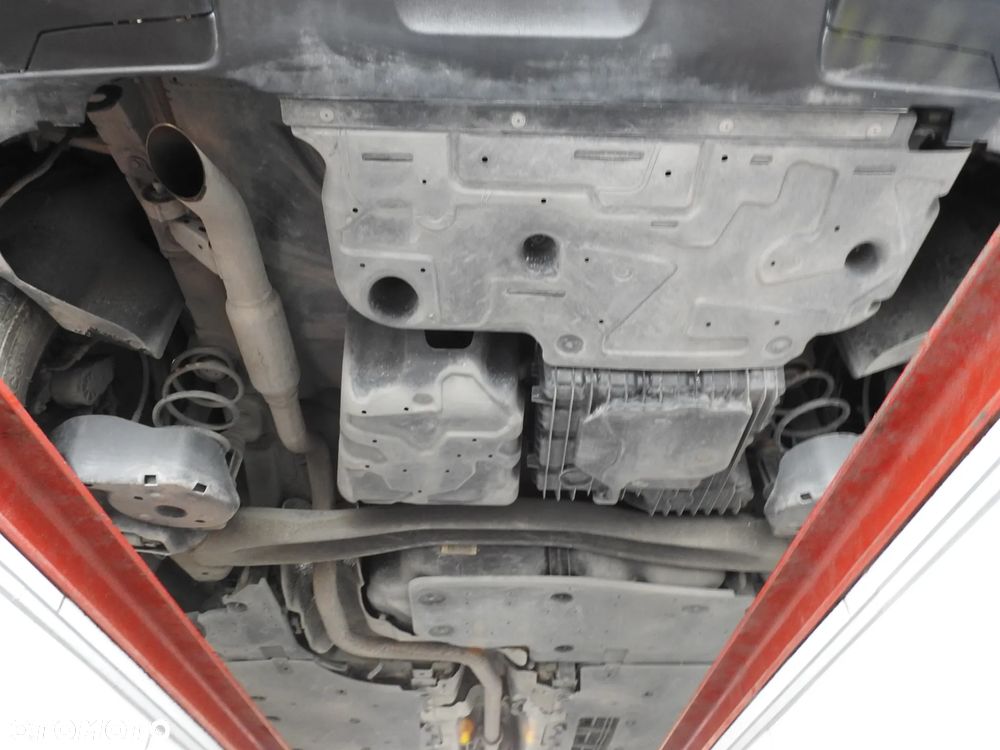 Peugeot 3008 BlueHDi 120 EAT6 Stop & Start Allure - 35