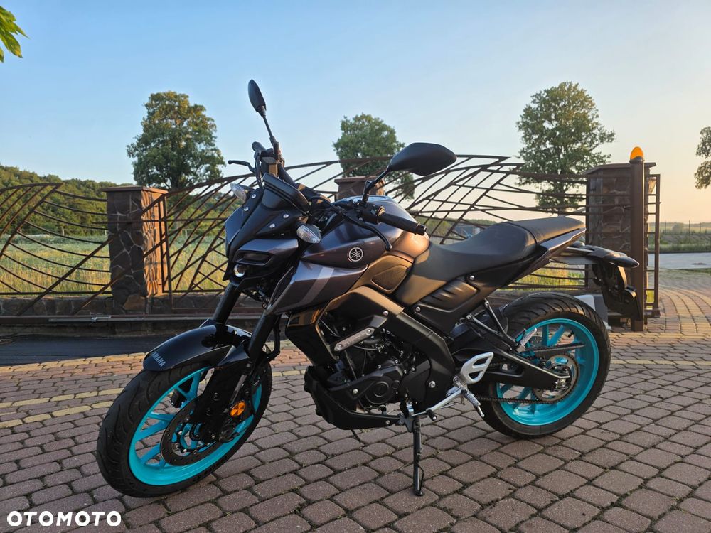 Yamaha MT - 2