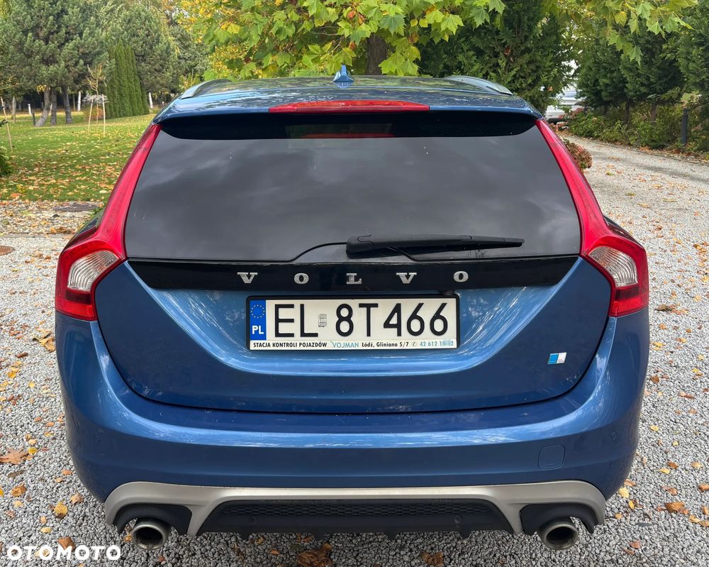Volvo V60 2016 photo 3