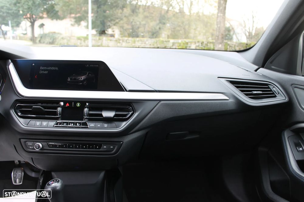 BMW 116 d Pack M - 22