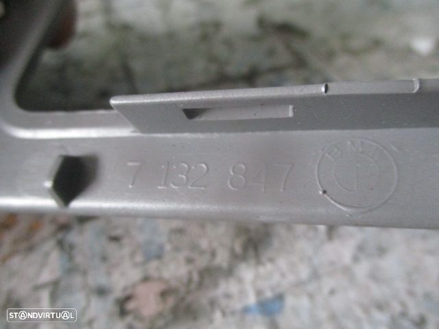 Grelha Friso 7132847 BMW E91 2009 ESQ BMW E90 LCI 2009 325I 24V 220CV 4P BEGE FE - 3