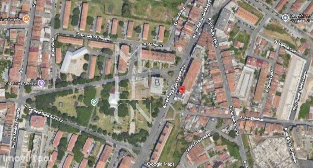 Garagem para venda na Avenida Fernão Magalhães Porto - Grande imagem: 3/3