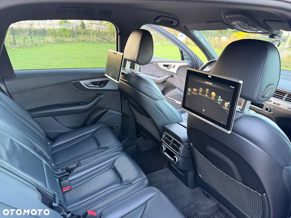 Audi Q7 - 13