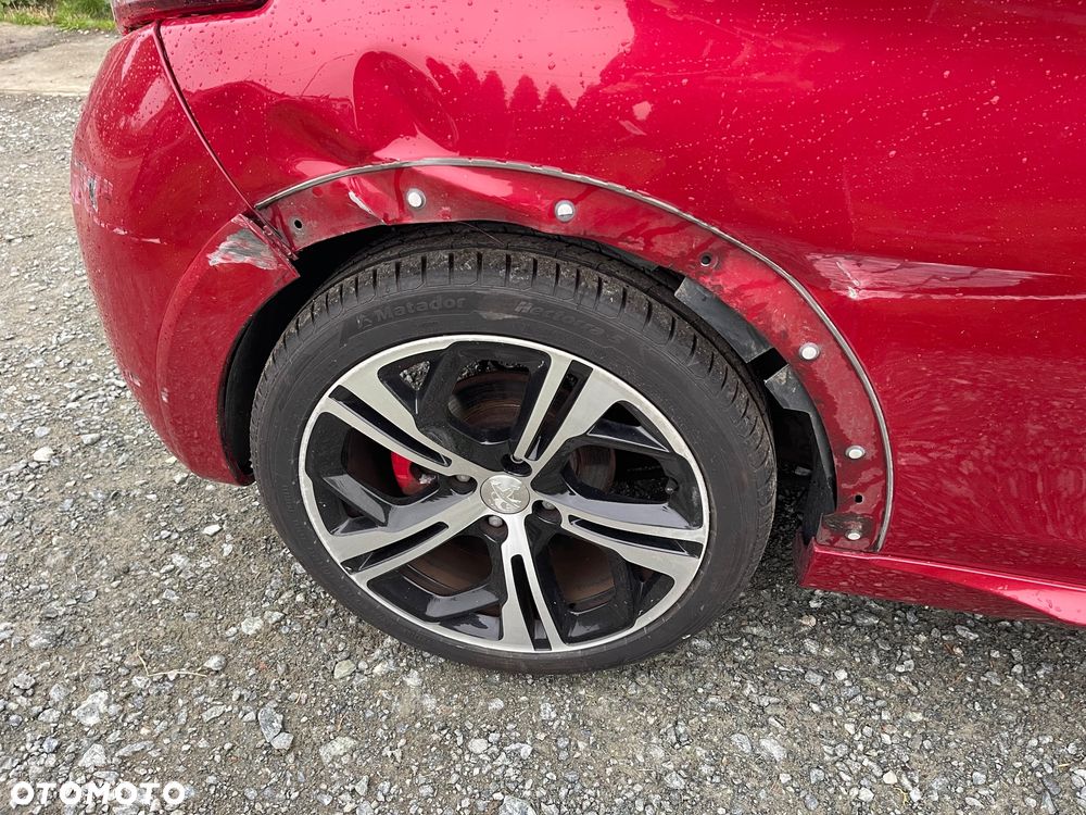 Peugeot 208 THP STOP & START GTi - 6
