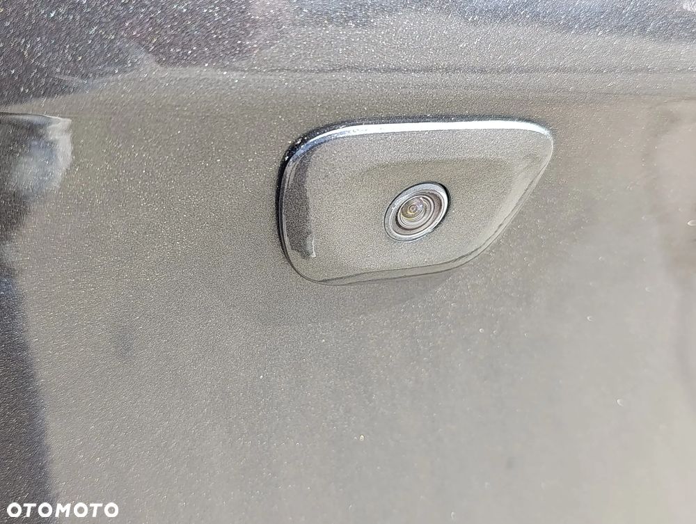 Jeep Cherokee - 16