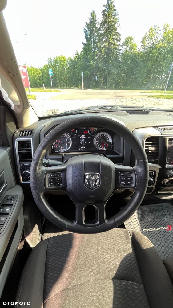 Dodge RAM 5.7 4x4 - 24