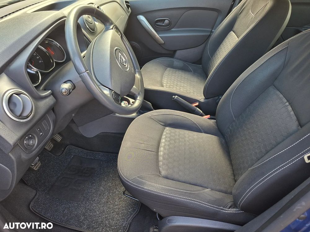 Dacia Logan 1.2 16V Laureate - 8
