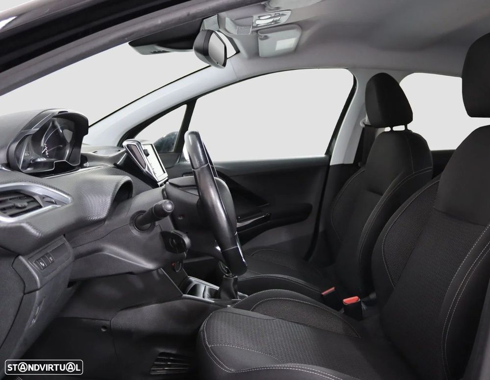 Peugeot 208 1.2 PureTech Allure - 11