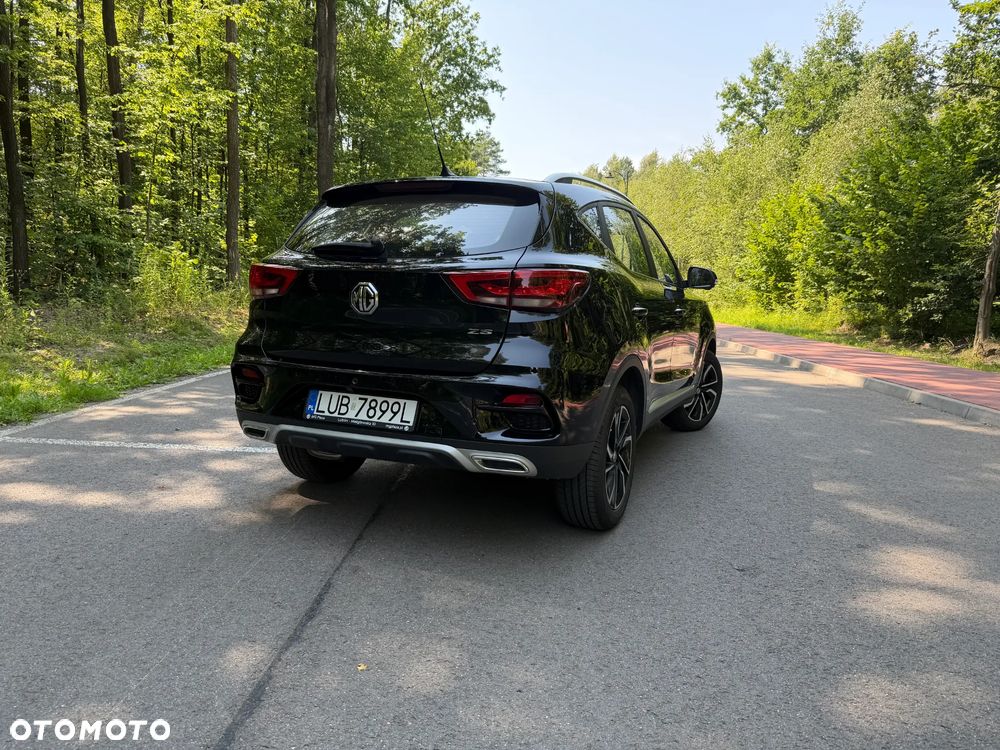 MG ZS - 4