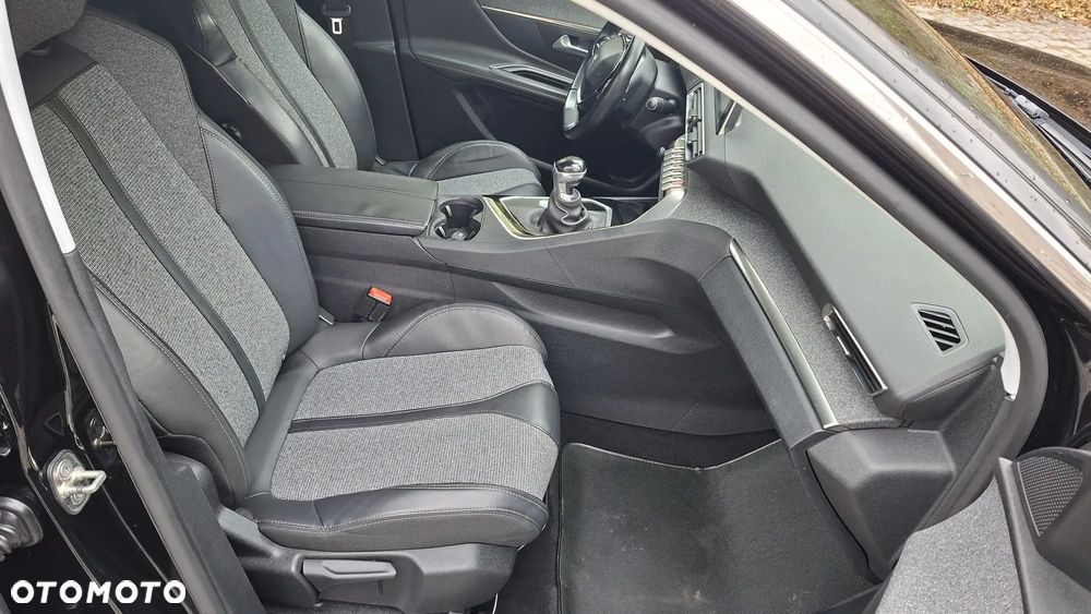 Peugeot 3008 1.2 PureTech Allure - 15