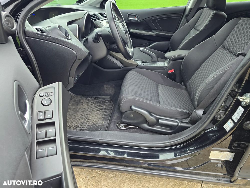 Honda Civic 1.6 i-DTEC Sport Black Edition - 9