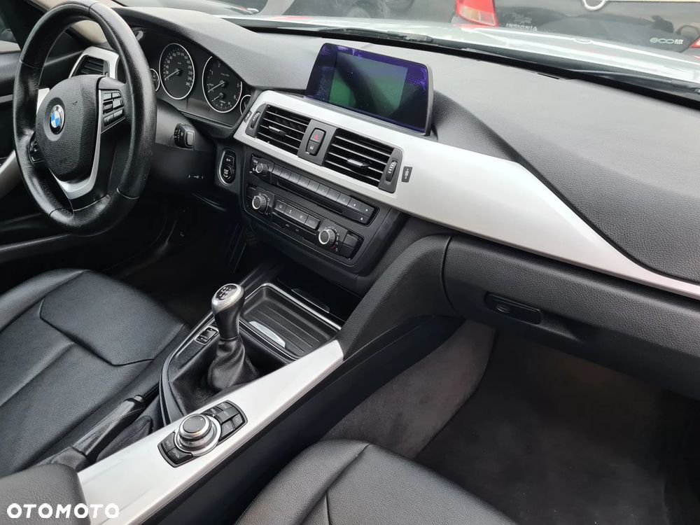 BMW Seria 3 316d Sport Line - 9