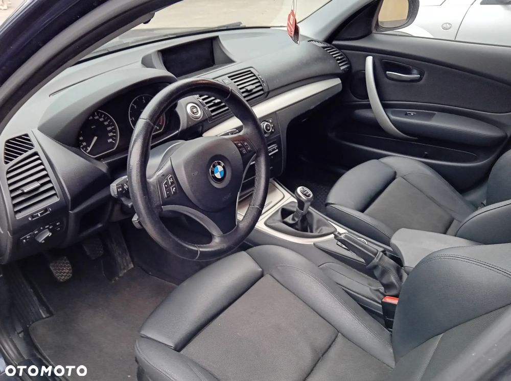 BMW Seria 1 116d - 4