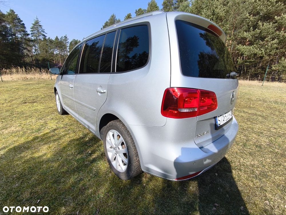 Volkswagen Touran 1.6 TDI DPF BlueMotion Technology DSG Comfortline - 21