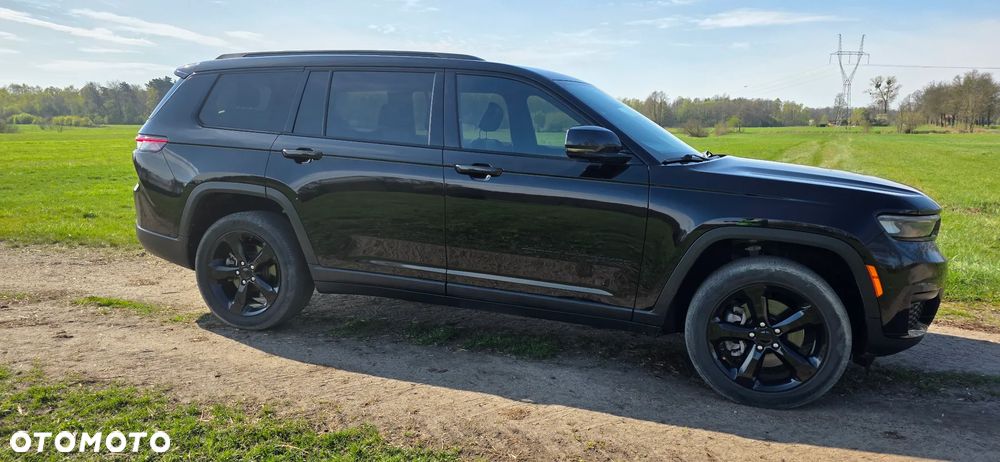 Jeep Grand Cherokee - 22