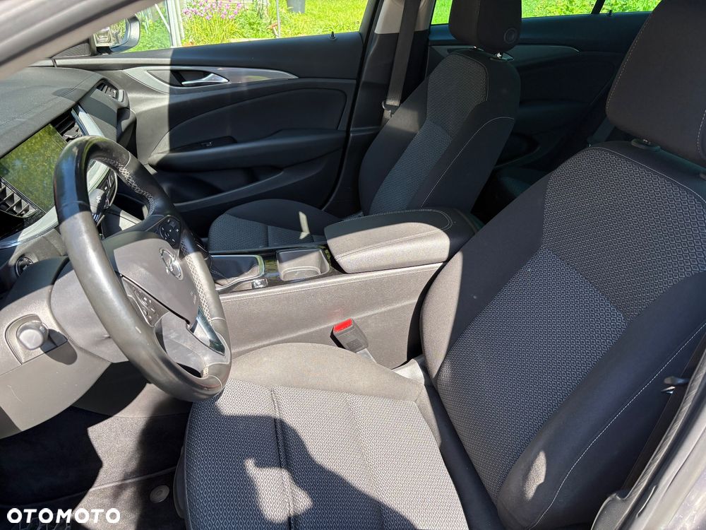 Opel Insignia - 24