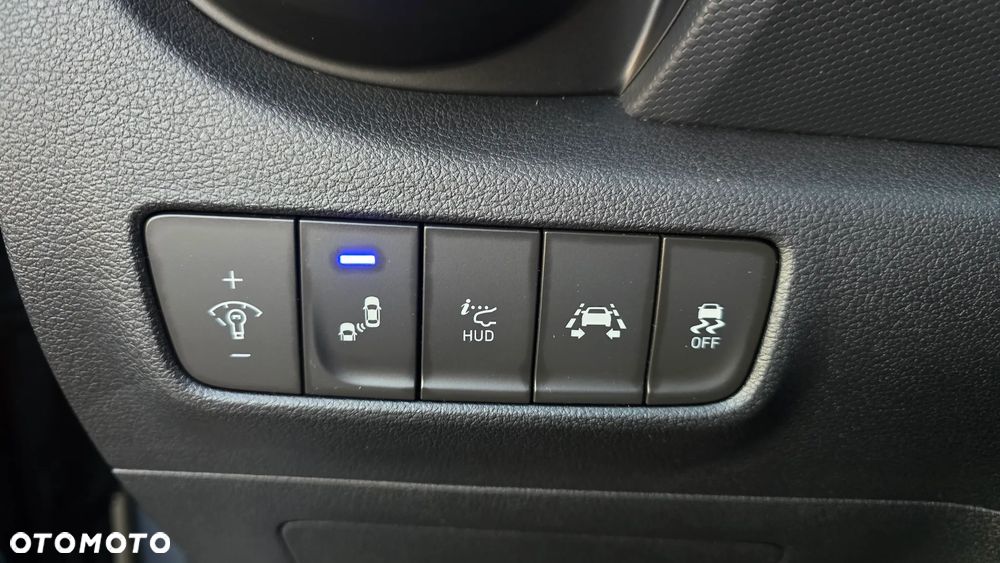 Hyundai Kona - 24