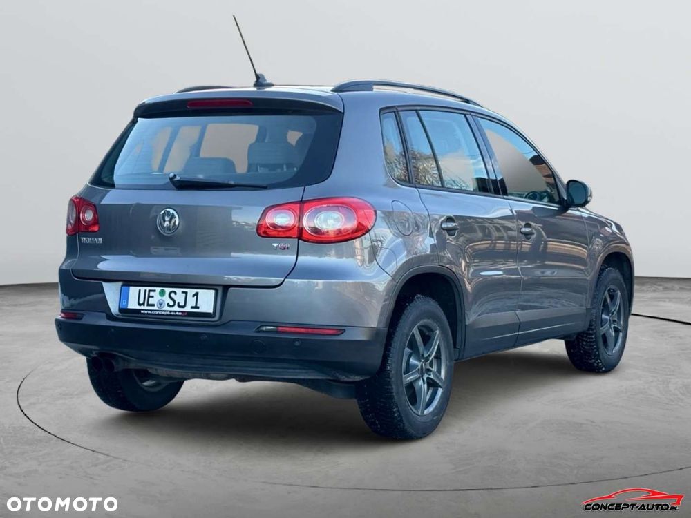 Volkswagen Tiguan - 6