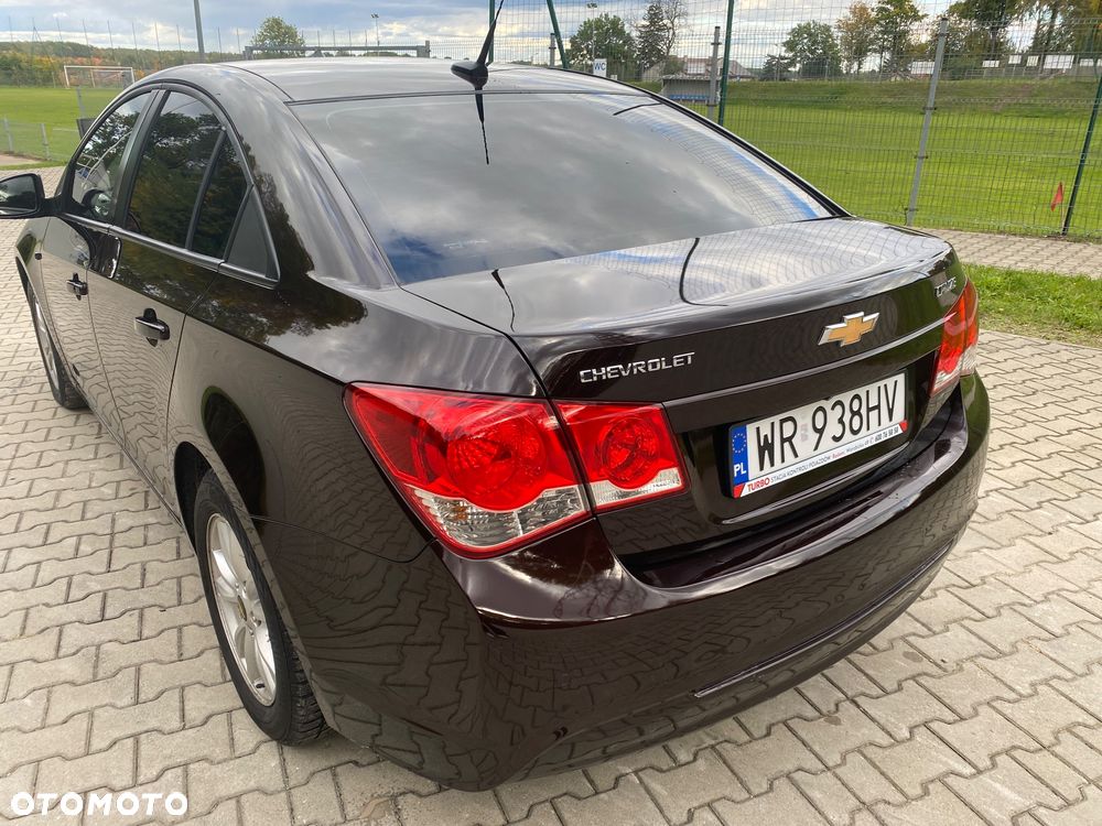 Chevrolet Cruze 1.7 LT - 10