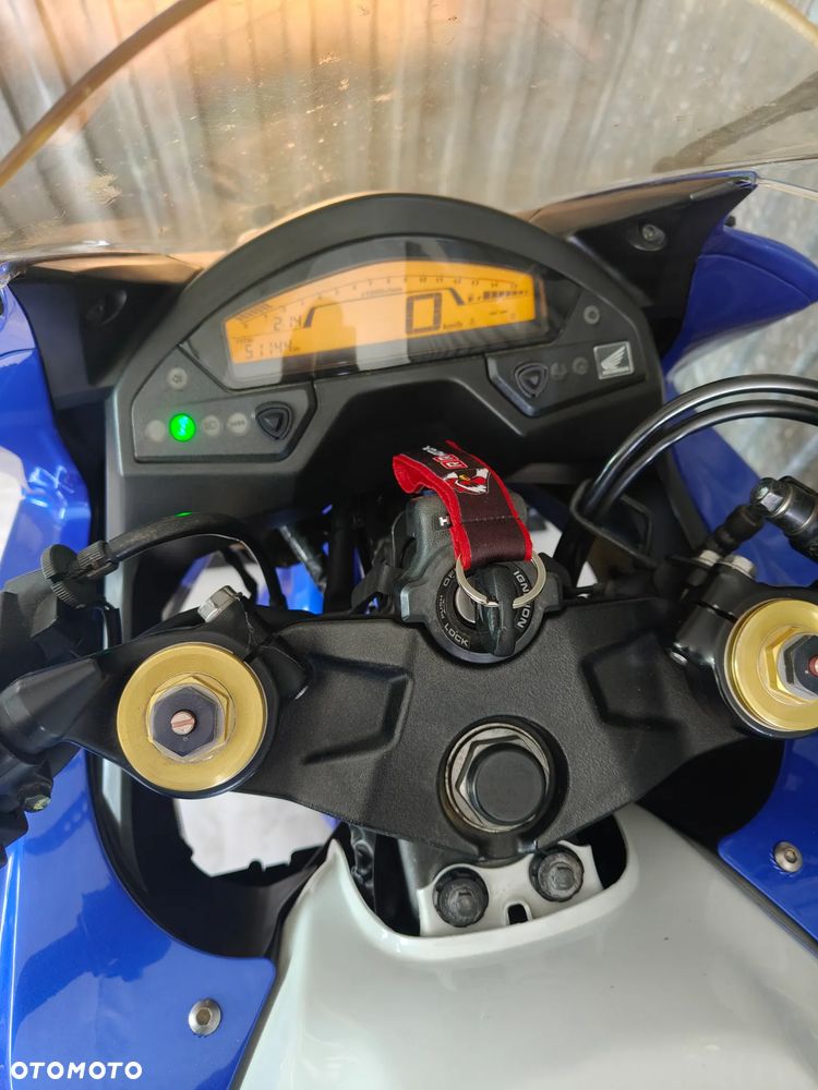 Honda CBR - 4