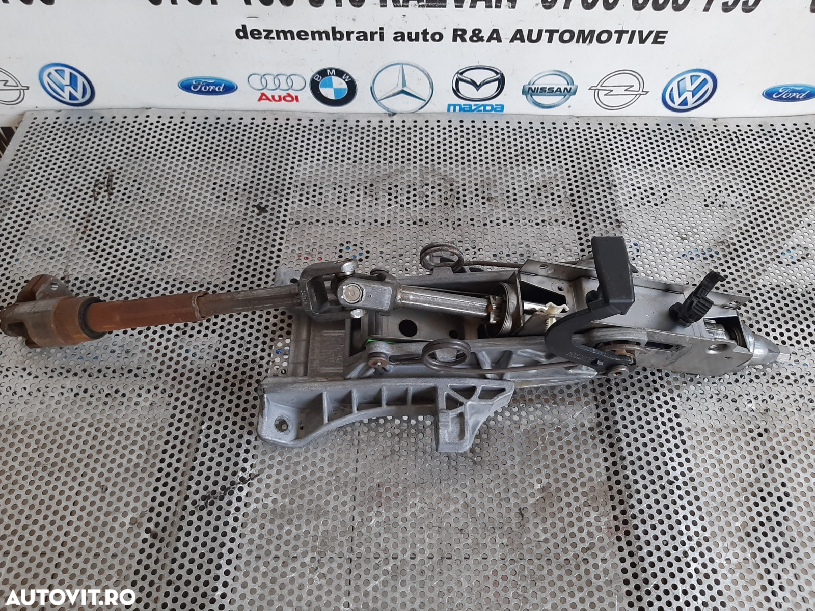 Coloana Ax Volan Directie Ford Focus 2 Volan Stanga An 2005-2006-2007-2008-2009-2010-2011 Dezmembrez Ford Focus 2 Facelift 1.6 Tdci Euro 5 Motor GPDA An 2008-2011 Volan Stanga - 3
