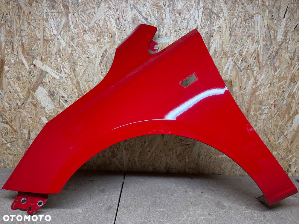 BŁOTNIK LEWY PRZÓD LEWY PRZEDNI OPEL CORSA E CZERWONY 50B - 1