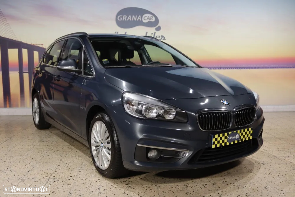 BMW 218 Active Tourer d Line Luxury - 3