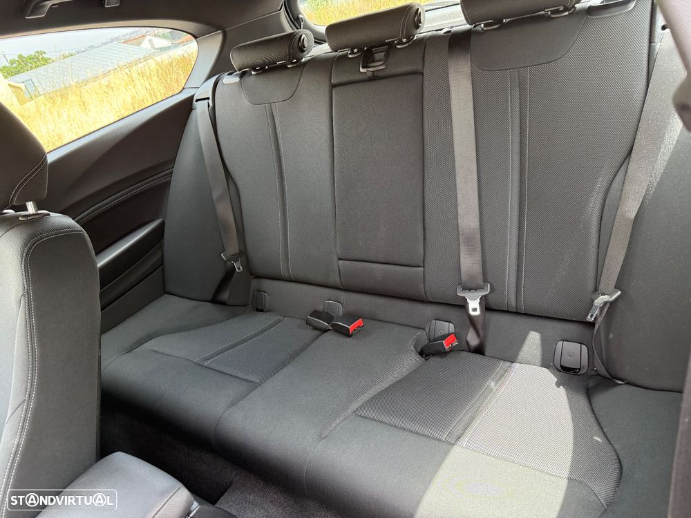 BMW 116 d Aut. Sport Line — fotografia 15