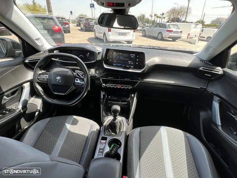 Peugeot 2008 1.2 PureTech Allure - 8