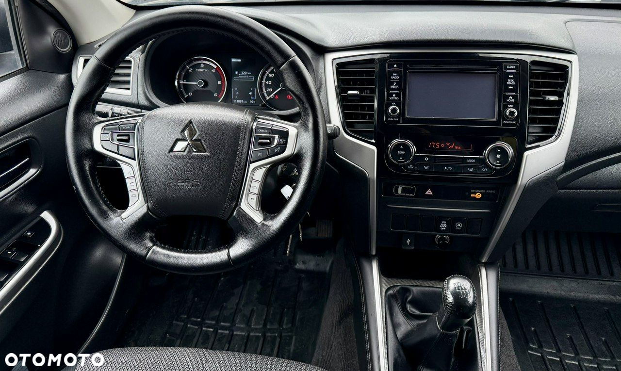 Mitsubishi L200 - 14