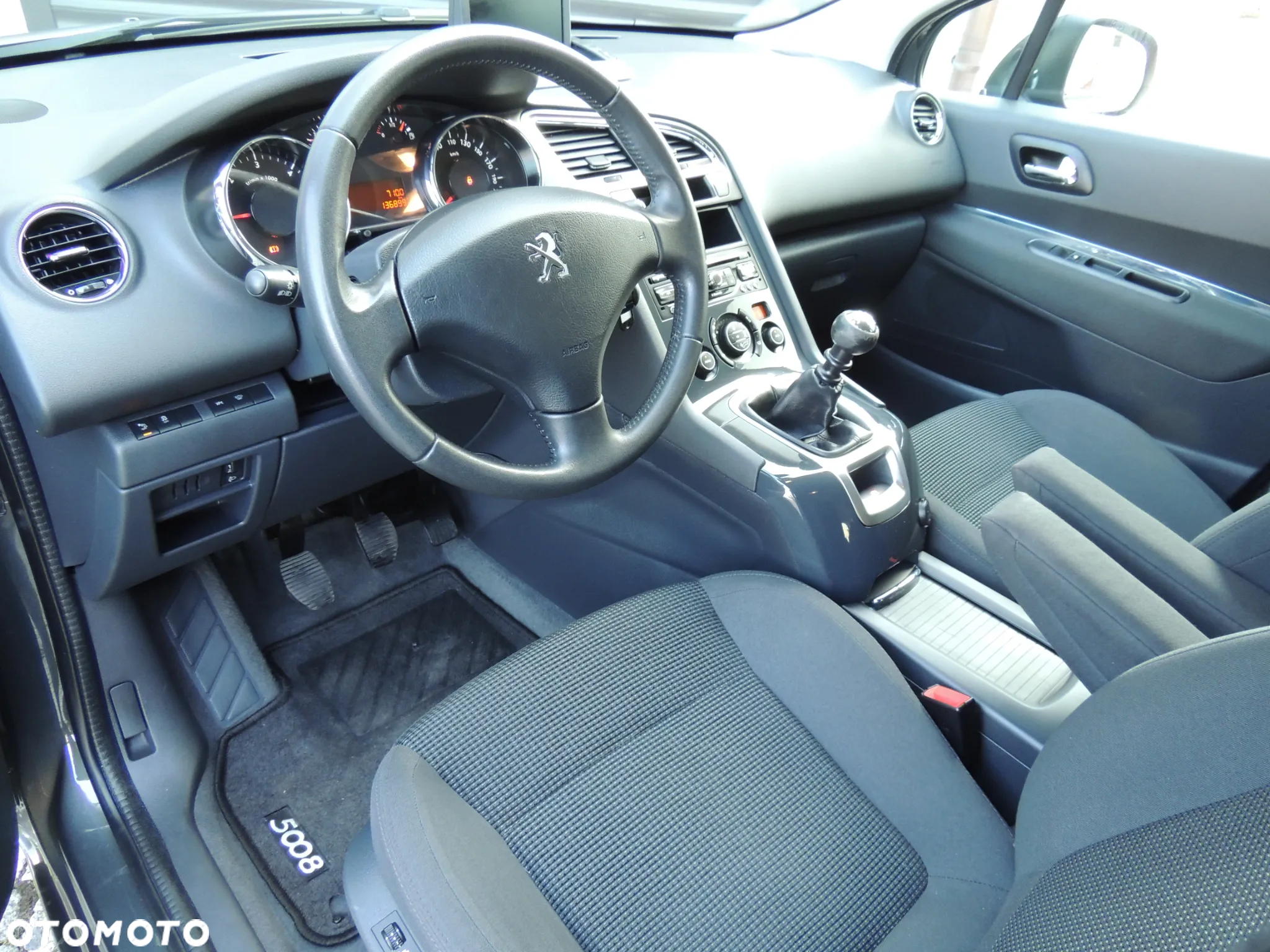 Peugeot 5008 - 7