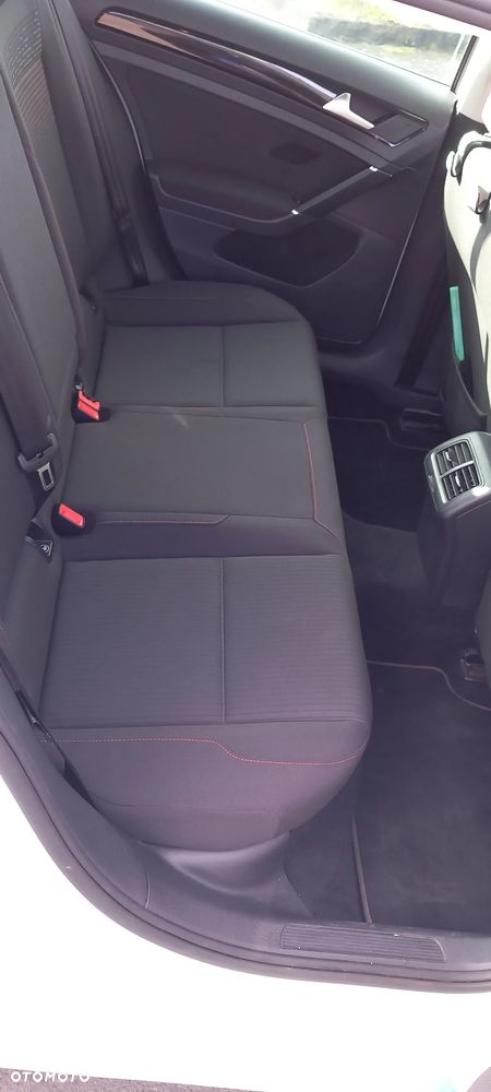 Volkswagen Golf 2.0 TDI Sound - 14