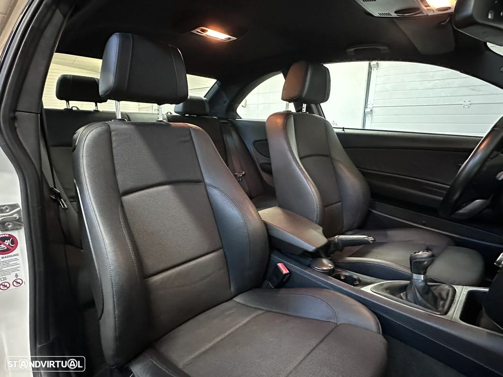 BMW 120 dA Coupe - 13