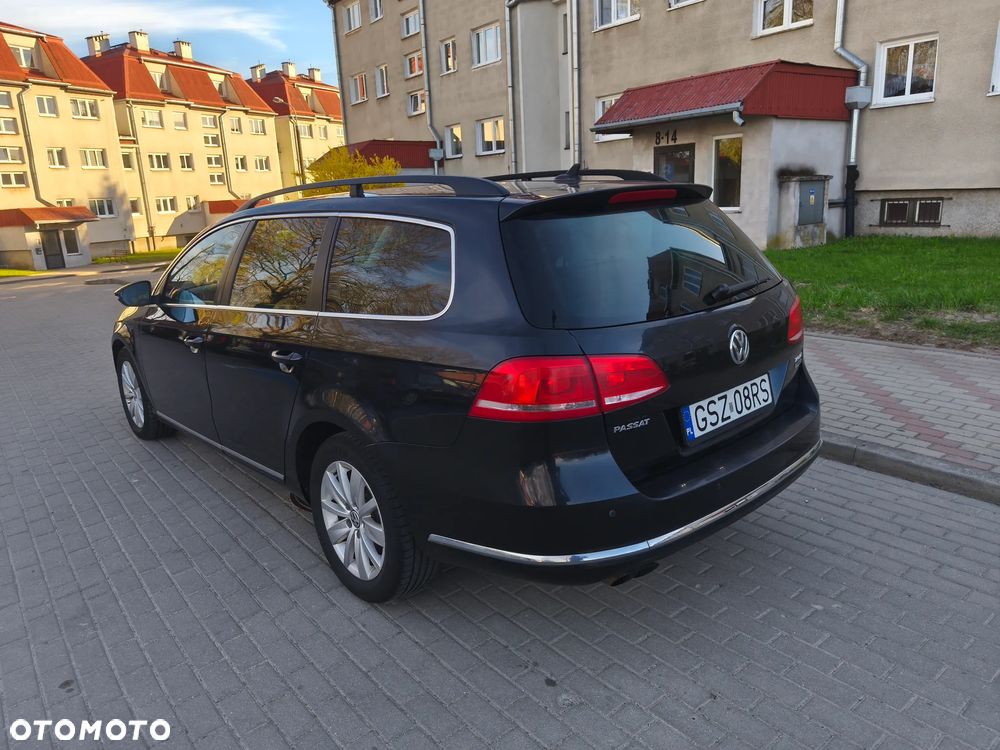 Volkswagen Passat 2.0 TDI Comfortline DSG - 17